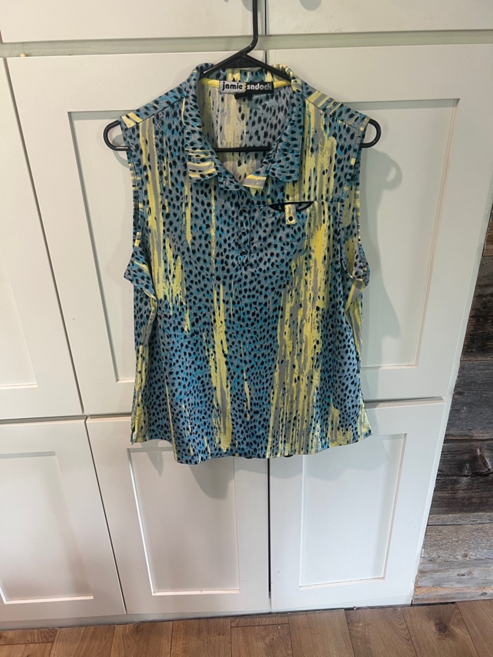 JAMIE SADOCK Blue-Black-Yellow Animal Print Sleeveless GOLF Shirt Sz.Large